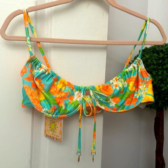 Bright, beautiful, and vibrant electric sunshine Kulani Kinis bikini set😍👙🌴 - Picture 1 of 3